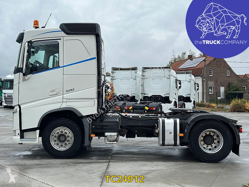 جرار Volvo