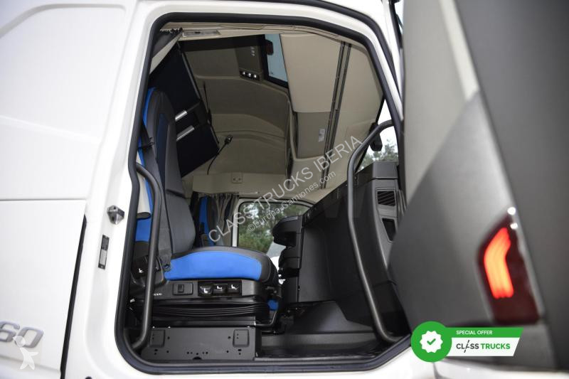 Trekker Volvo FH 460 Globetrotter XL Varios i-Save