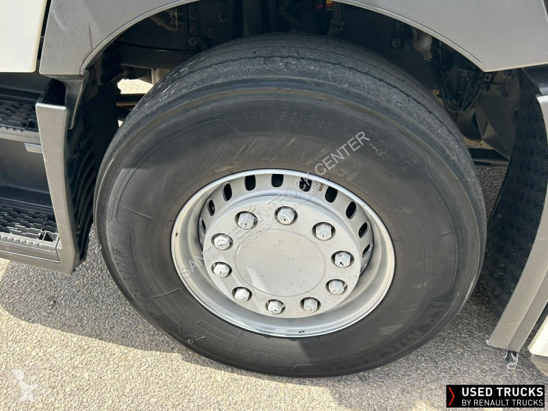 Cabeza tractora Renault