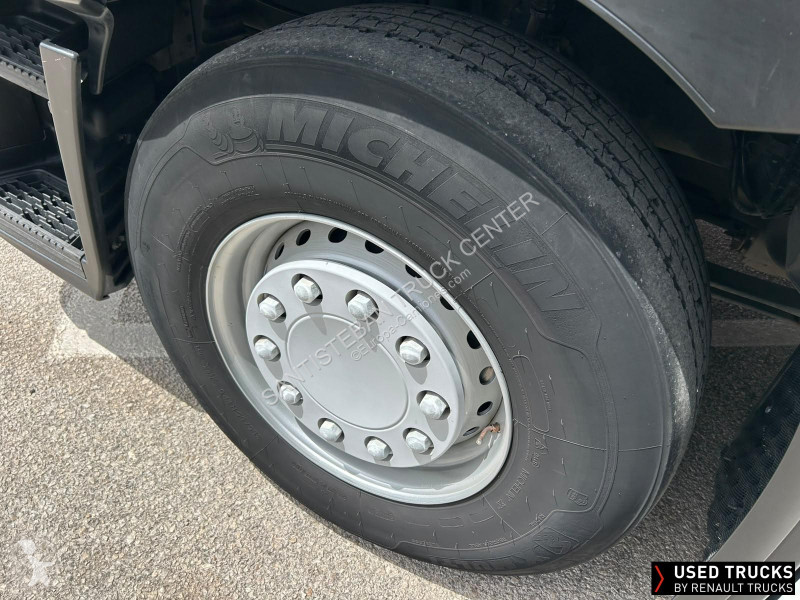 Cabeza tractora Renault