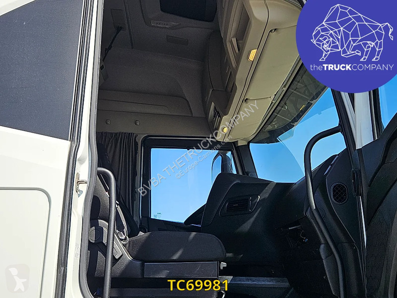 Trekker Iveco S-Way 460