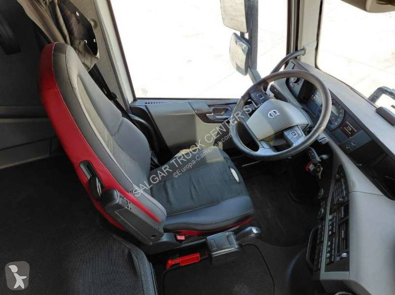 Cabeza tractora Volvo
