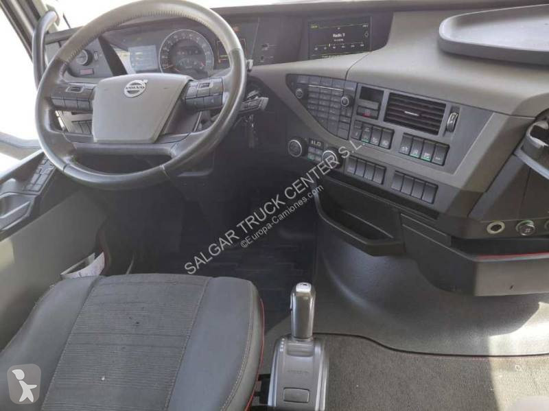 Cabeza tractora Volvo