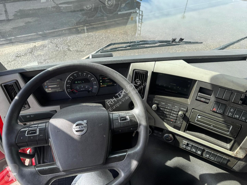 Trekker Volvo FM 370 4X2 EURO 6 - DAMAGED