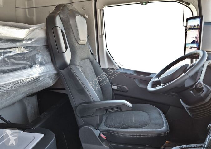 Tratores   F-MAX 4X2 GCW 3,6 Ton