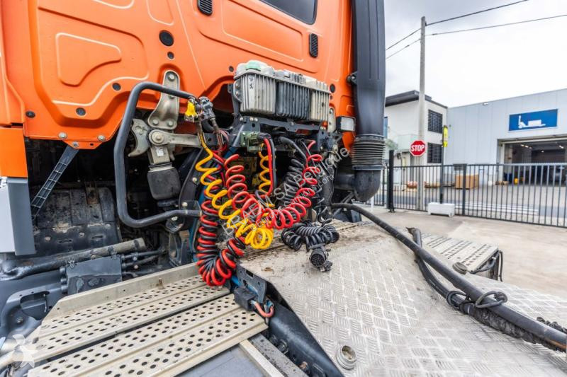 Cabeza tractora Mercedes 2145 - 4X4