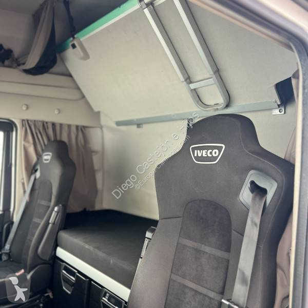 Cabeza tractora Iveco
