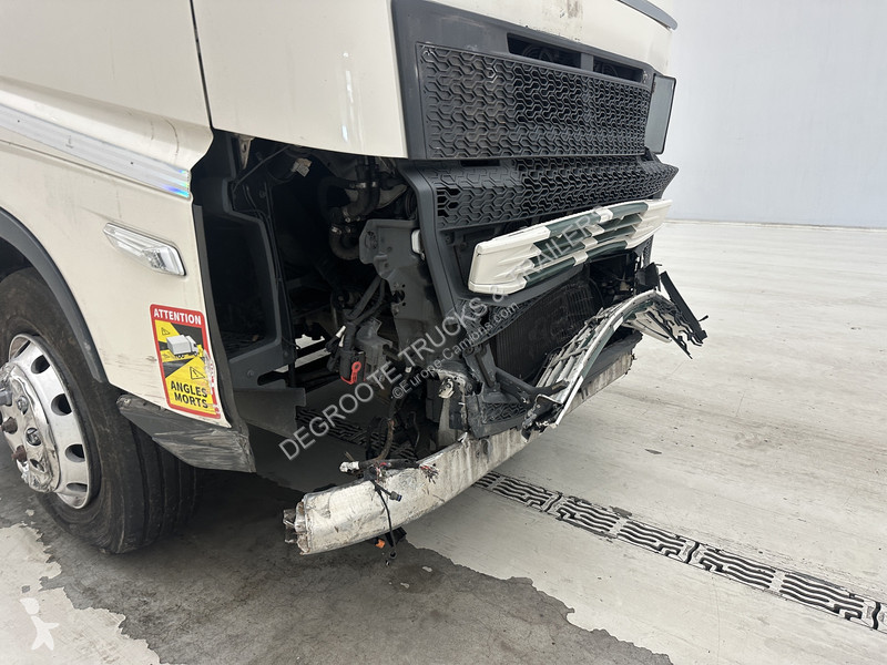 Cabeza tractora Volvo FH 460 Globetrotter - ADR