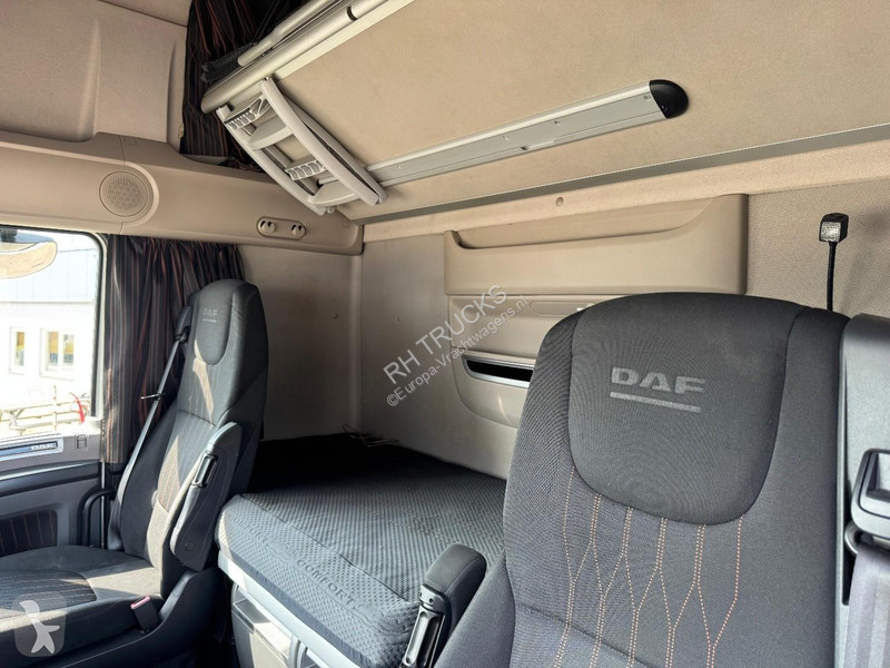 Trekker DAF XF  4X2 EURO 6 MEGA