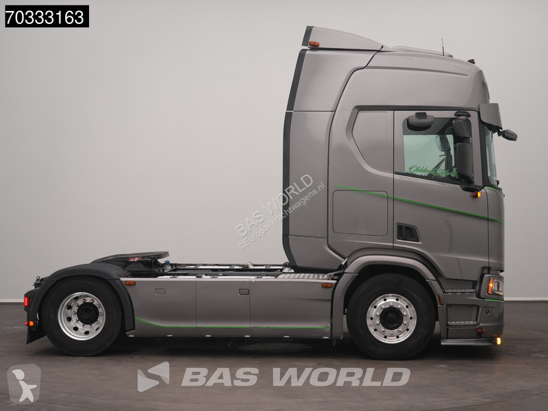 Trekker Scania 4X2 Retarder Full-Air 2x Tanks...
