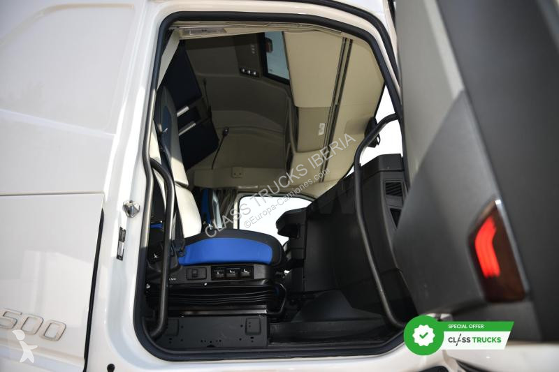 Cabeza tractora Volvo 500 Globetrotter XL Varios