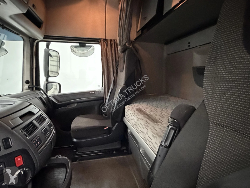 Cabeza tractora DAF 106440 Spacecab