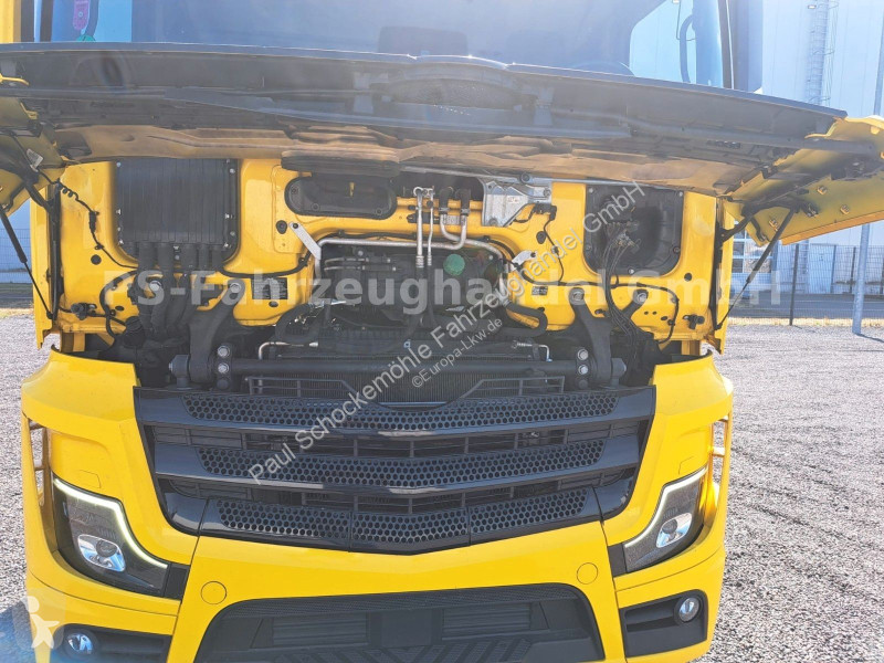 Cabeza tractora Mercedes 5 1853...