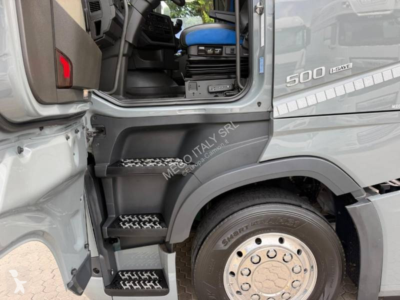 Cabeza tractora Volvo