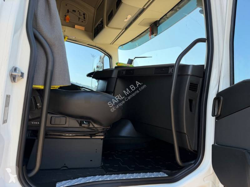 Cabeza tractora Volvo 750