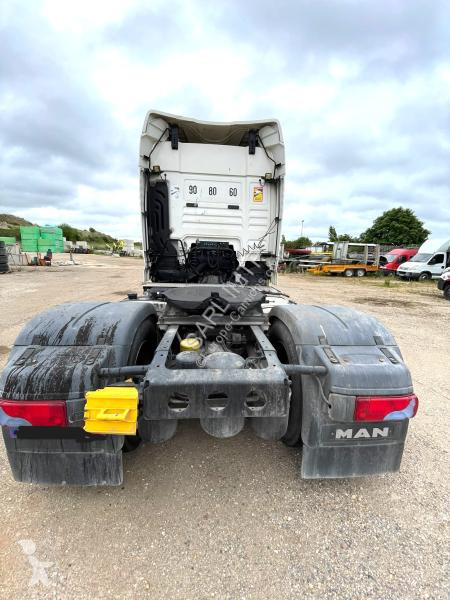 Iveco  TGX 18.500 tractor unit