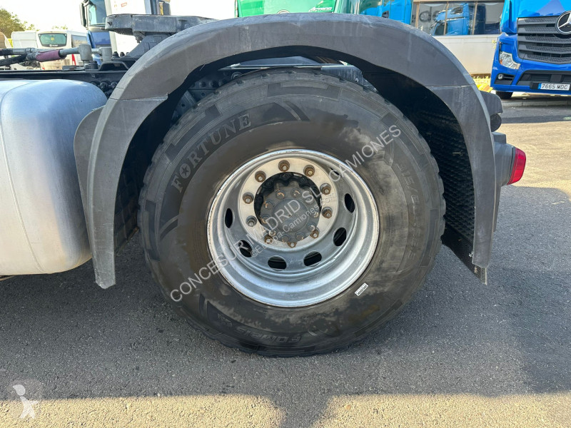 Cabeza tractora Mercedes  1843 LS