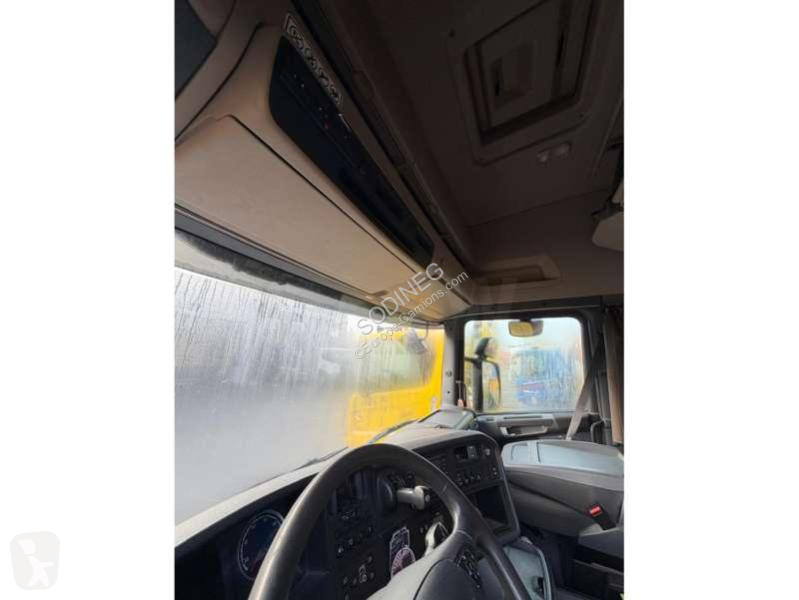 Scania 560 6X4 tractor unit