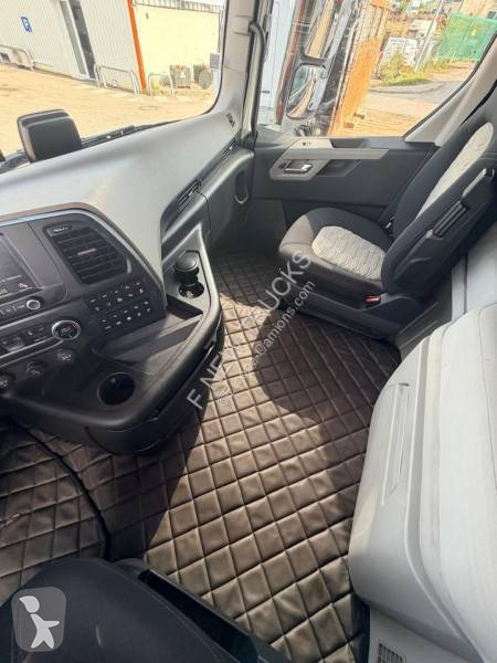 Tahač Ford Trucks  500
