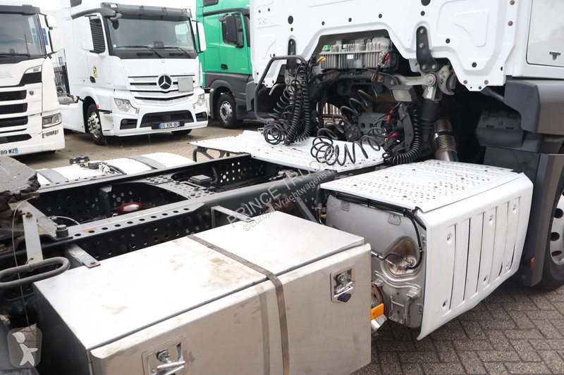Cabeza tractora Mercedes 1843 * EURO6 * 4X2 *