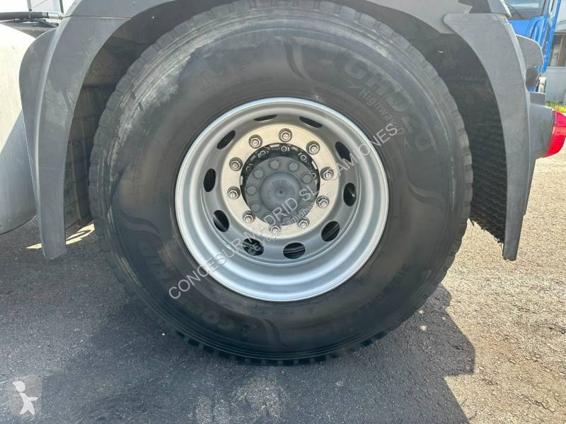 Cabeza tractora Mercedes 1845 LS