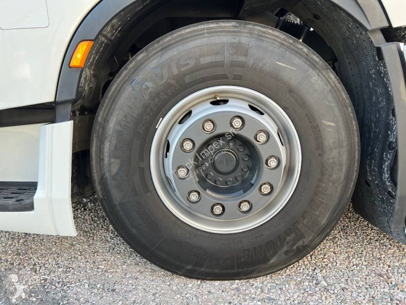 Cabeza tractora Iveco 490