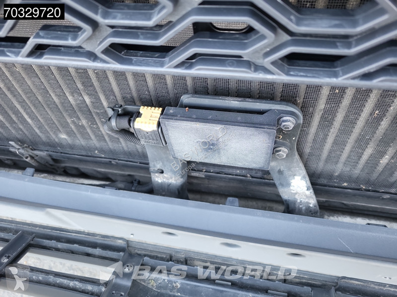 Tahač Volvo 460  4X2 Retarder 2x Tanks 90% Tyres!