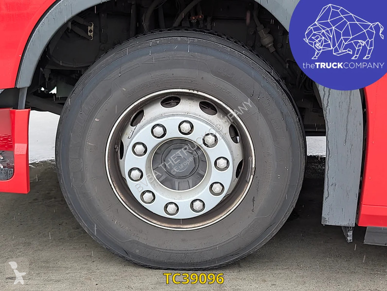 Cabeza tractora Volvo