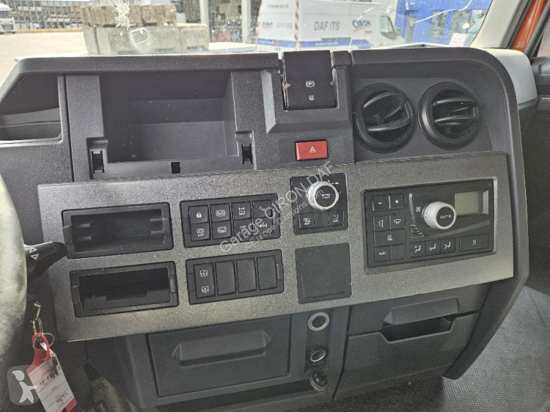 Cabeza tractora Renault 460 Gamme T