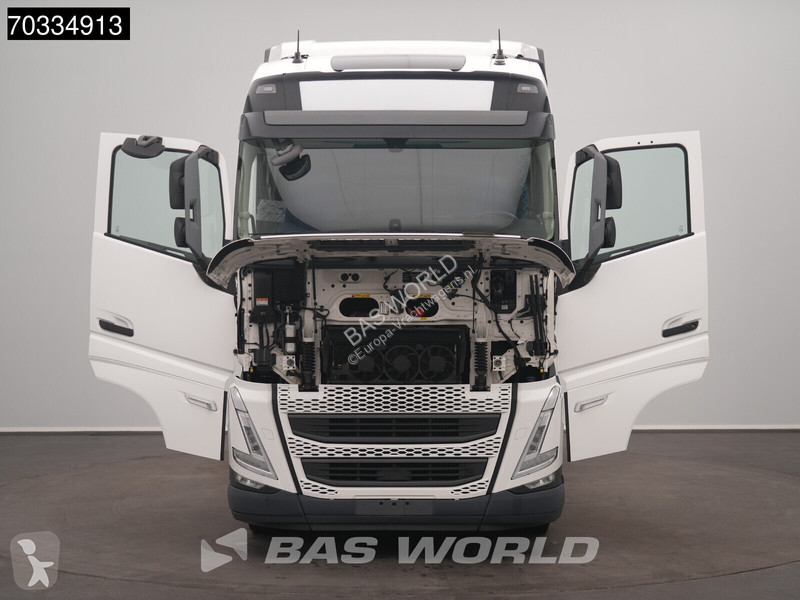 Tahač Volvo FH 460 4X2 Globe APK 08-2027 2x...