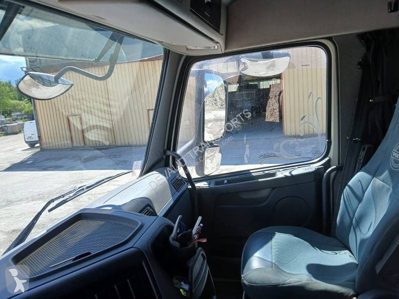 Tahač Volvo 500