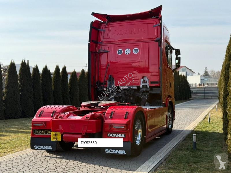 Tahač Scania S 590