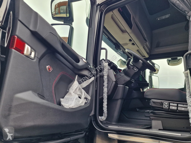 Tahač Scania R590 V8 NGS Highline 6x2 - New -...