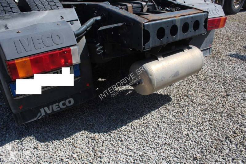Tahač Iveco 420