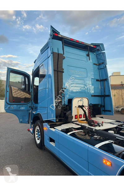 Tahač Volvo 500 RETARDER // FULL AIR // TOP TRUCK