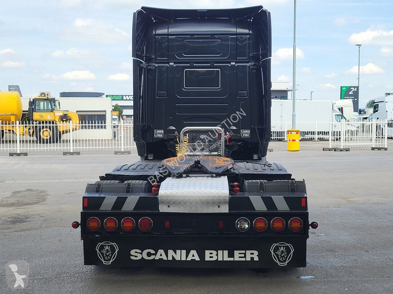 Nyergesvontató Scania 500
