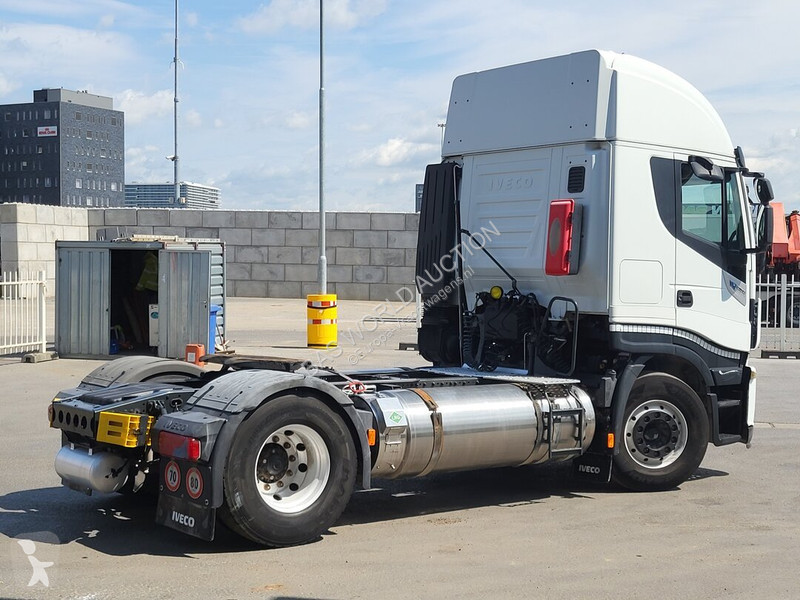 Nyergesvontató Iveco NP NP 460