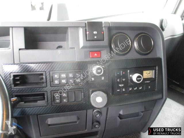 Nyergesvontató Renault