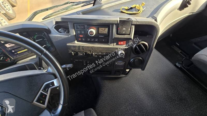Nyergesvontató Renault 520 24.5 DTI 13