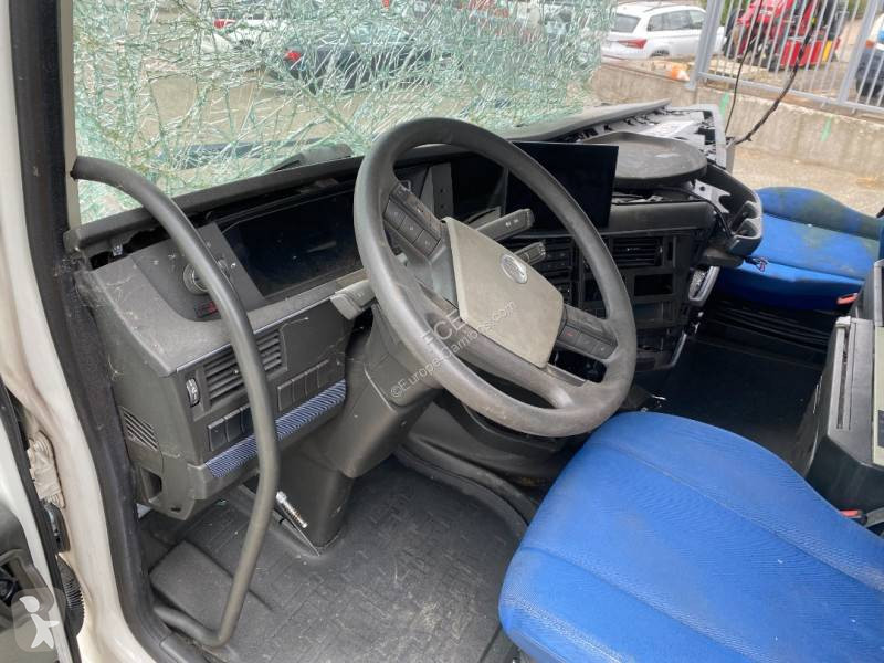 Tractor Volvo 500