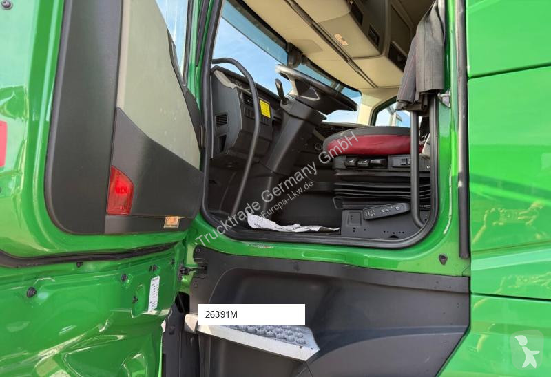 Nyergesvontató Volvo 638 FH-460