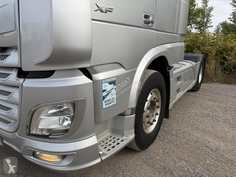 Tracteur DAF 530