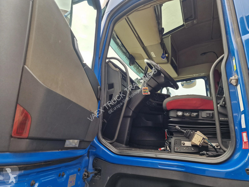 Tratores Volvo 13500 Globetrotter 4x2 -...