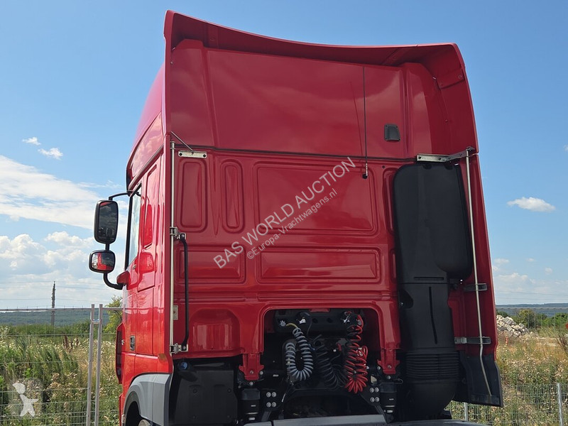 Cap tractor DAF 480