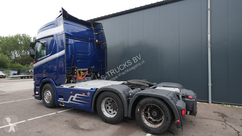 Tractor Scania 520 V8 6x2 tractor unit retarder