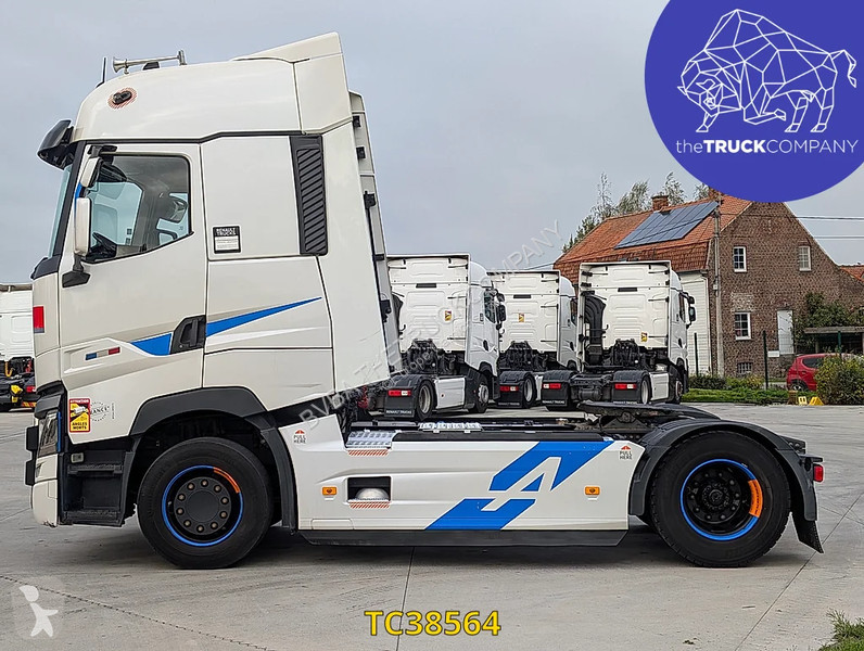 Cap tractor Renault T 520 “Alpine”