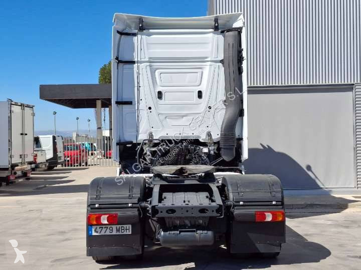 Cap tractor Mercedes 1851 LS