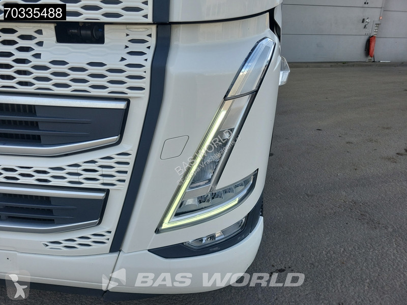 Тягач Volvo 500 4X2 XL 2x Tanks I-ParkCool ACC