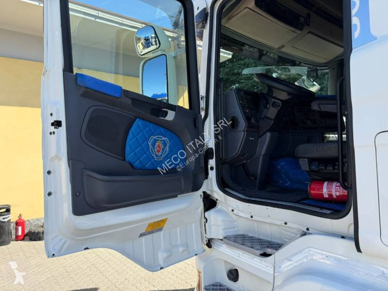 Tractor Scania 500