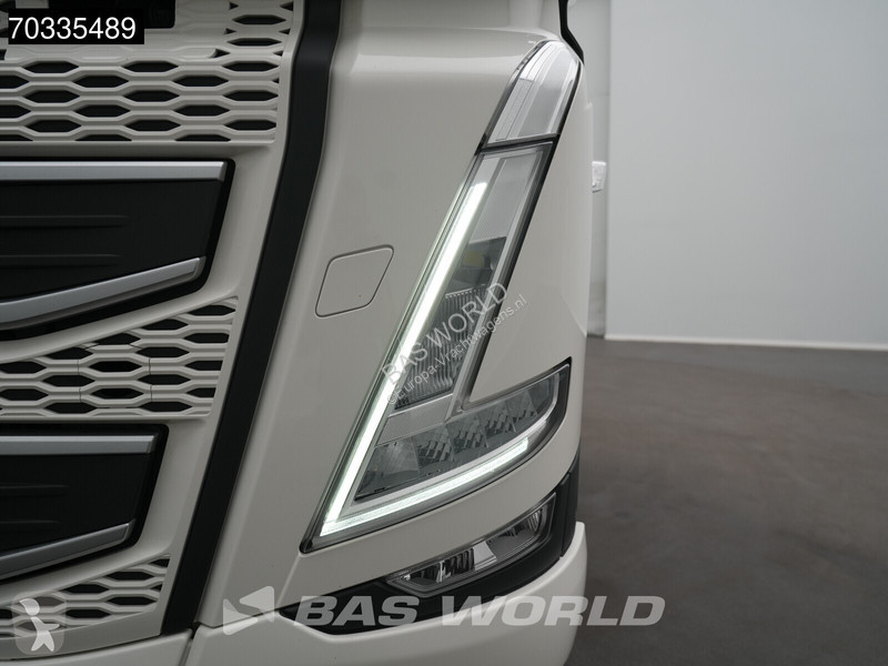 Тягач Volvo 500 4X2 XL 2x Tanks I-ParkCool ACC